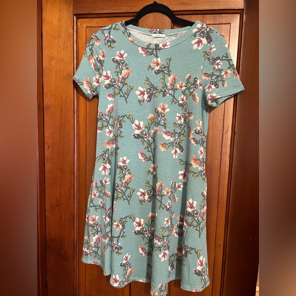 Ivory Gem Floral T Shirt Dress